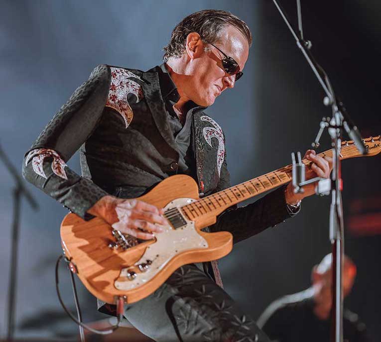 JOE BONAMASSA photo