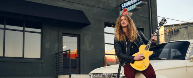 Jared James Nichols ‘Gold Glory’ Les Paul Custom photo