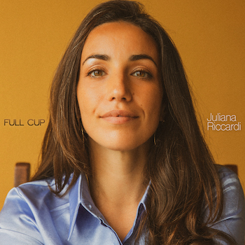 Juliana Riccardi Full Cup single image