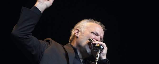Curtis Salgado photo
