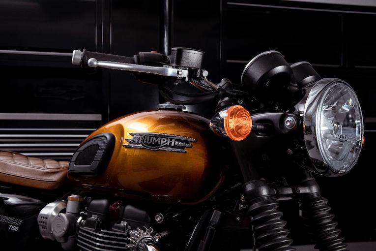 Triumph Bonneville T120 photo