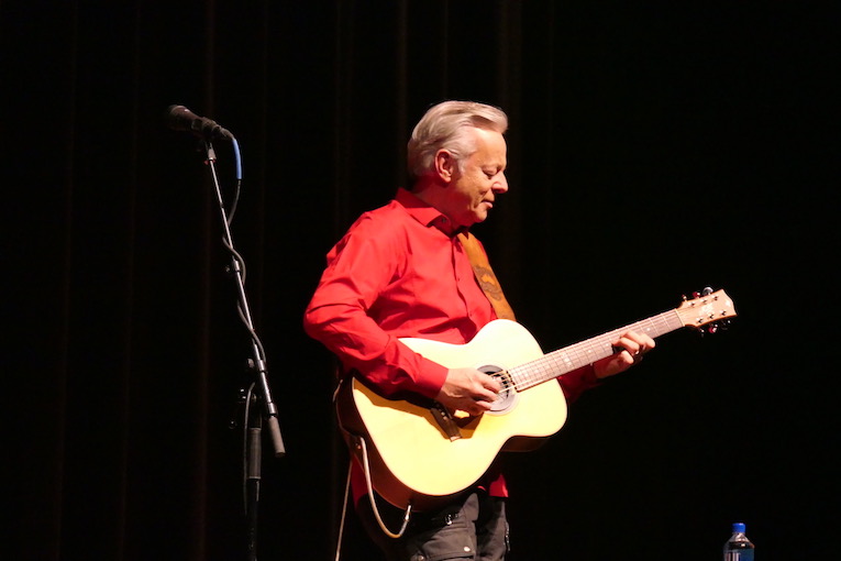 Tommy Emmanuel photo