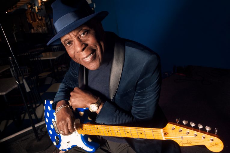 Buddy Guy photo, Mavis Staples