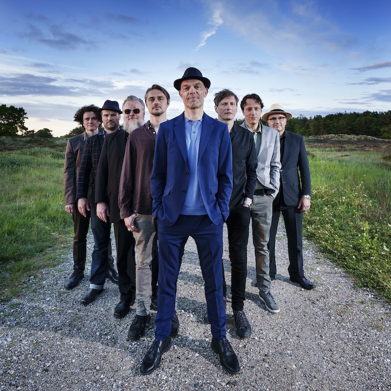 Thorbjørn Risager & The Black Tornado, band photo