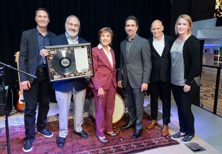 Mitch Glazier, Jan Jan Schakowsky, Glen Barros, Dr. Richard James Burgess and Morna Willens photo