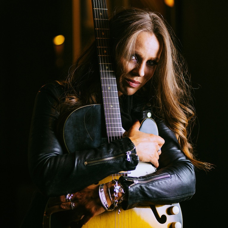 Grainne Duffy, photo, Dirt Woman Blues 