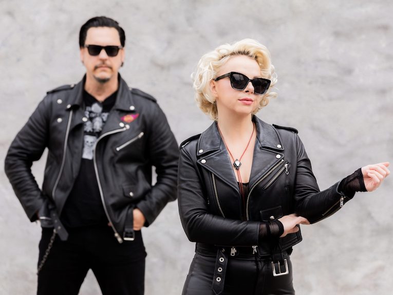 Samantha Fish and Jesse Dayton, photo, Settle For Less