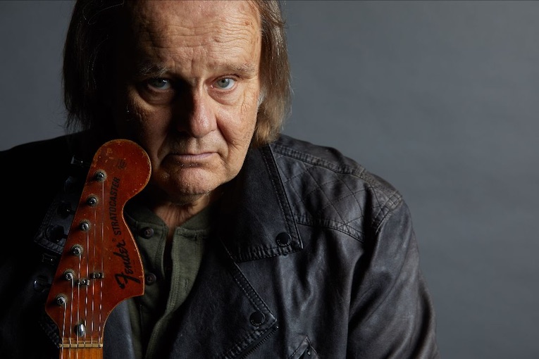 Walter Trout, photo, Broken