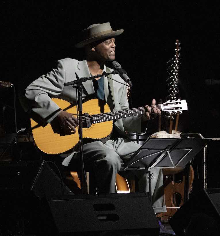 Eric Bibb, photo, Live at the Scala Theatre Stockholm