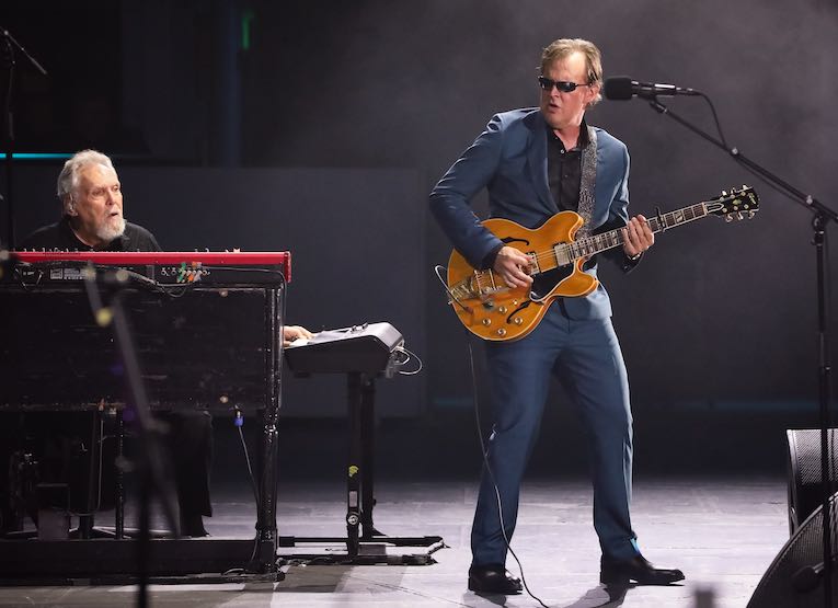 Joe Bonamassa, photo, Ball Peen Hammer