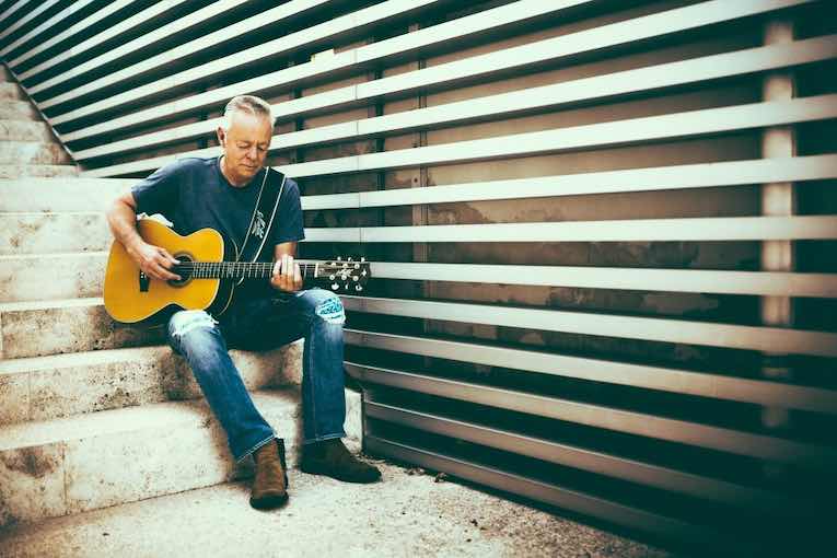 Tommy Emmanuel, photo, 'Bella Soave'