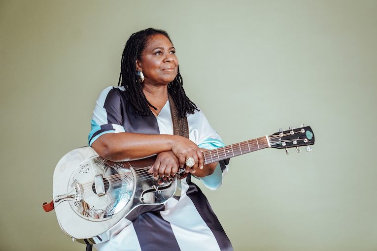 Ruthie Foster, photo, Heartshine 