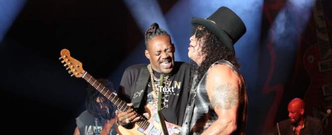 Eric Gales and Slash, photo, Slash’s SERPENT Blues Festival, The Greek Theater