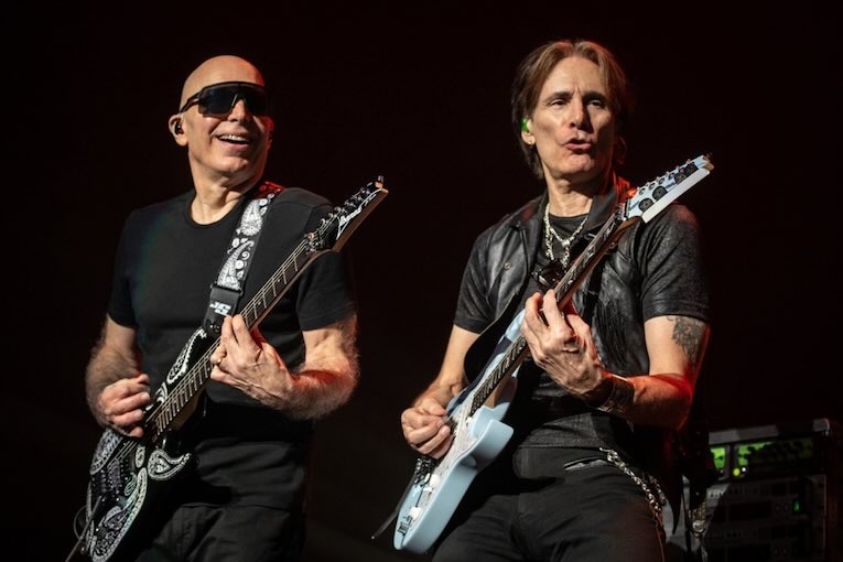 Satchvai, Joe Satriani and Steve Vai, photo 