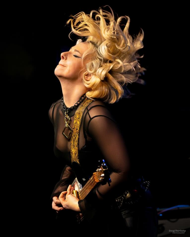 Samantha Fish, photo, Paper Doll