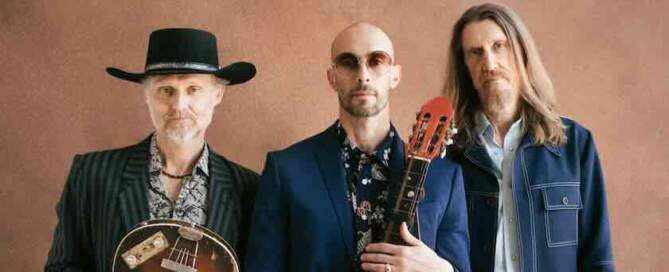The Wood Brothers, photo, Pray God Listens