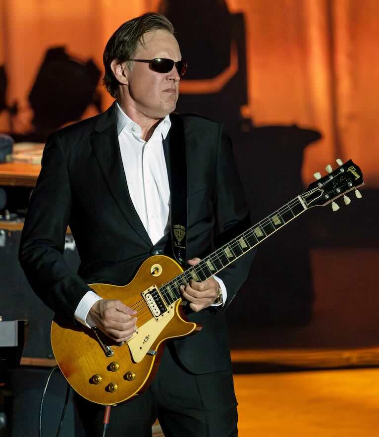 Joe Bonamassa, photo, 'Drive By The Exit Sign'