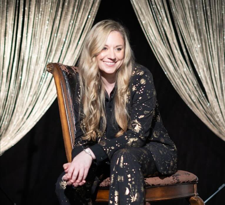 Joanne Shaw Taylor, photo, 'Black & Gold (Deluxe Edition)' feat. Acoustic Renditions