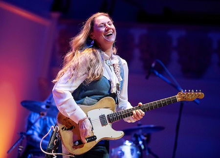 Joanne Shaw Taylor, photo, Cadogan Hall, London, gig review